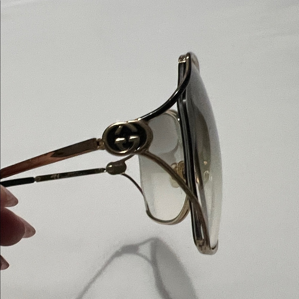 Vintage Gucci GG 2846/S Gradient Lense Sunglasses w/ Gold & Black Frames - Picture 5 of 15